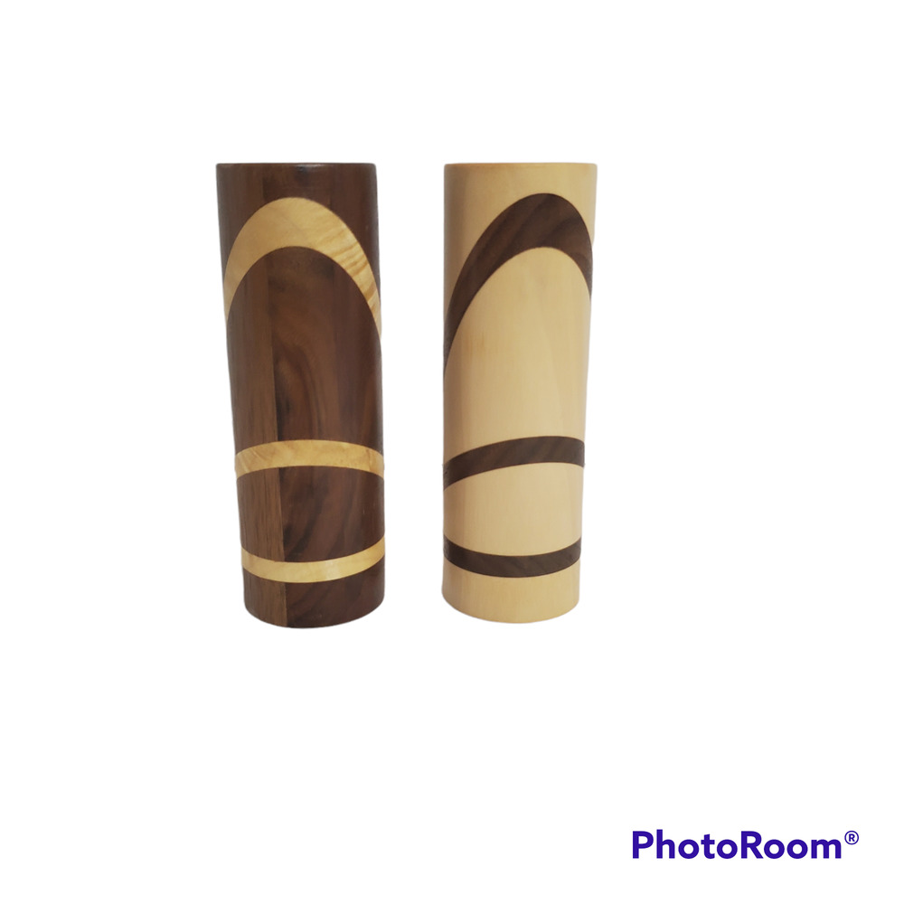 Wooden Salt & Pepper Shaker Bamboo Stripe Pattern - Clean